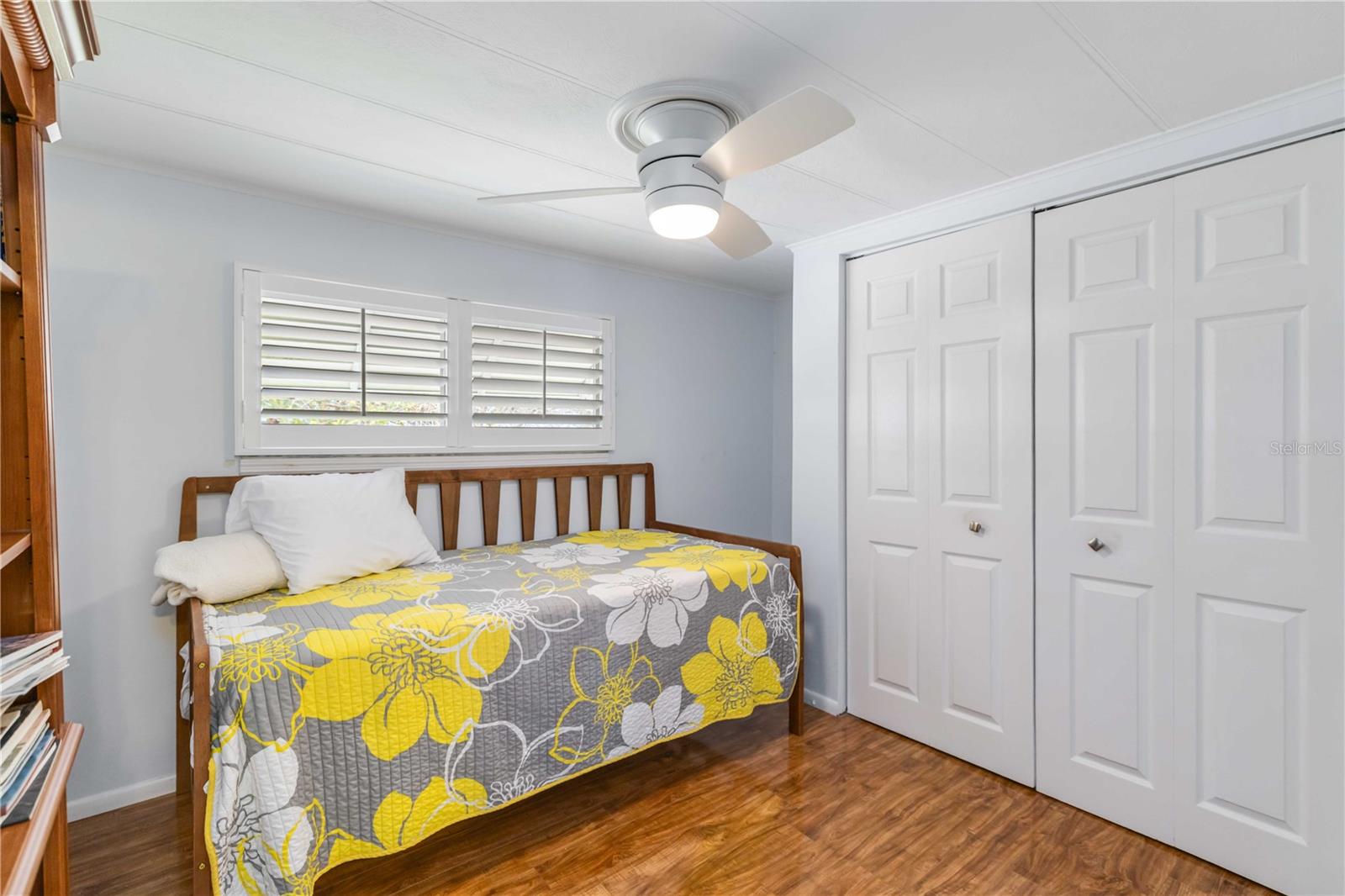 Image 22 of 33 For 5316 53 Avenue E I5