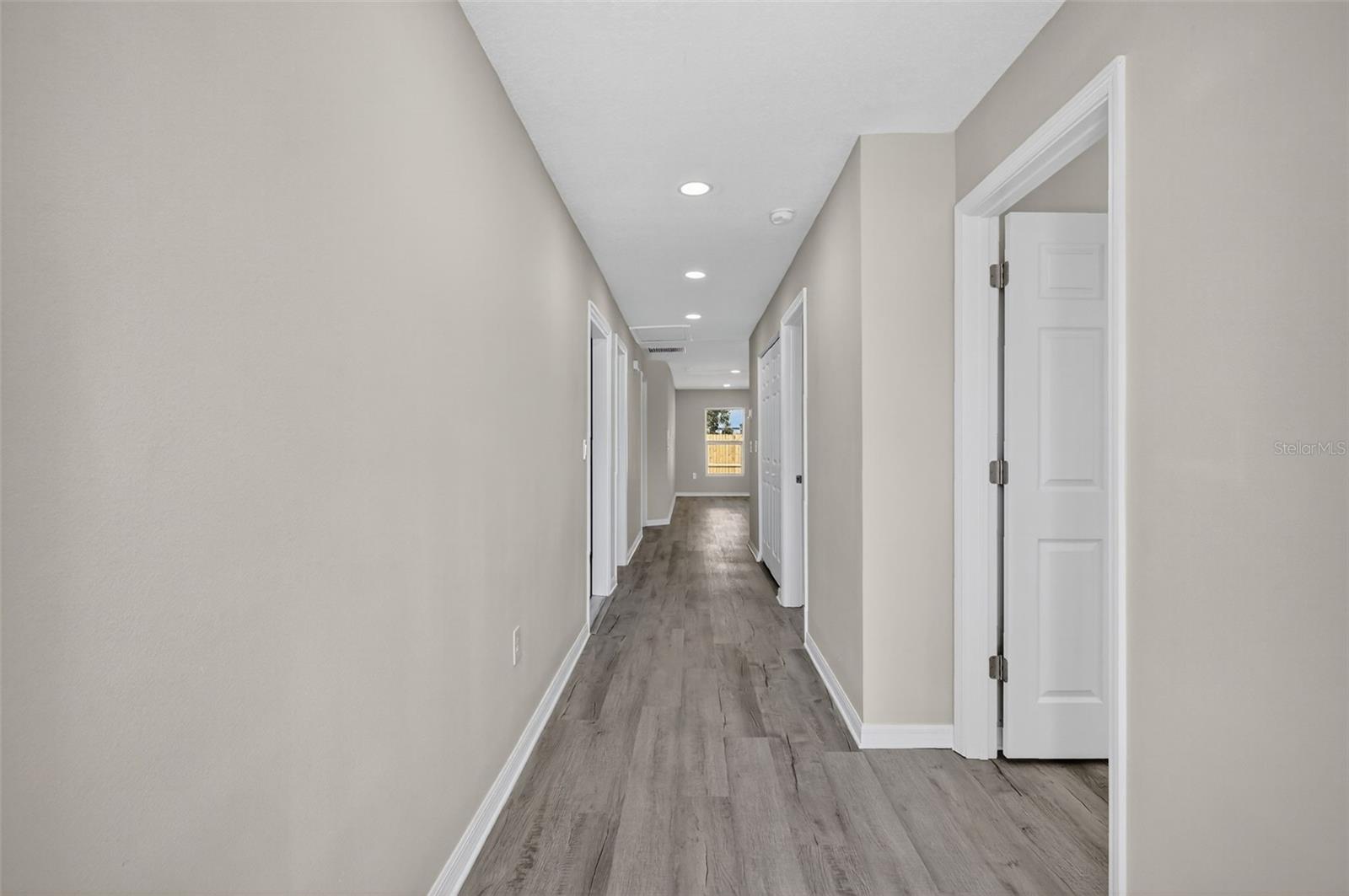 Image 9 of 15 For 1503 8th Avenue E