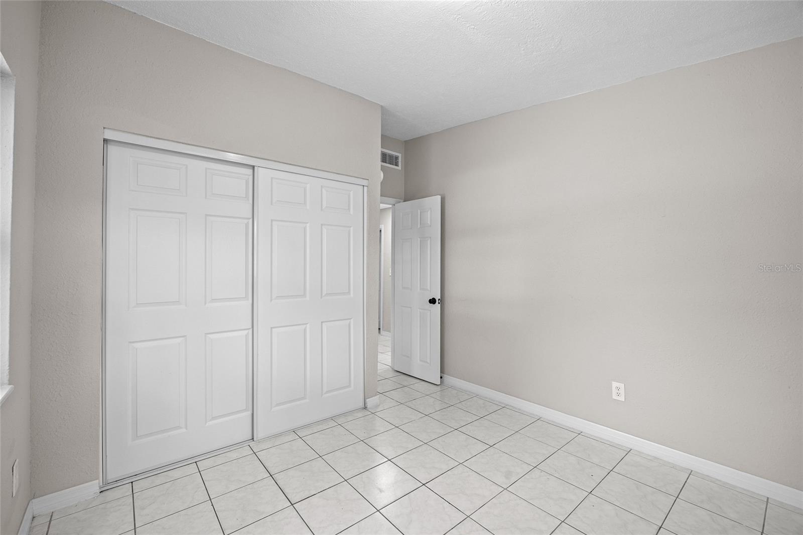Image 15 of 29 For 818 28th Street Circle E