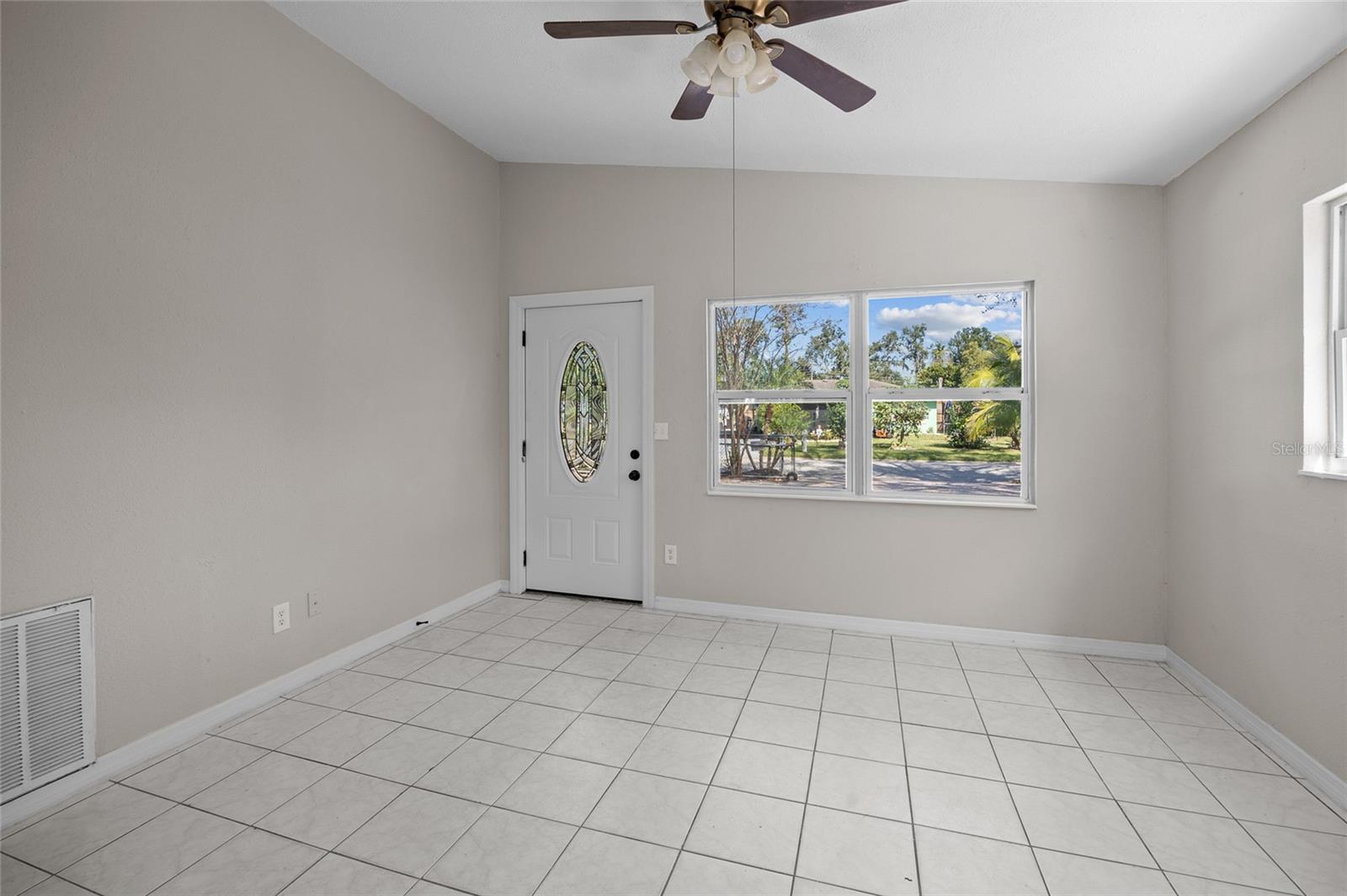 Image 3 of 29 For 818 28th Street Circle E