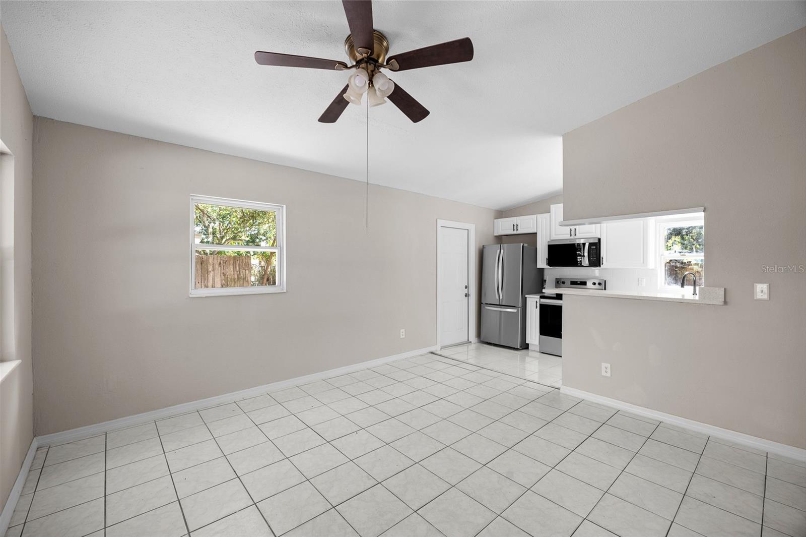 Image 7 of 29 For 818 28th Street Circle E