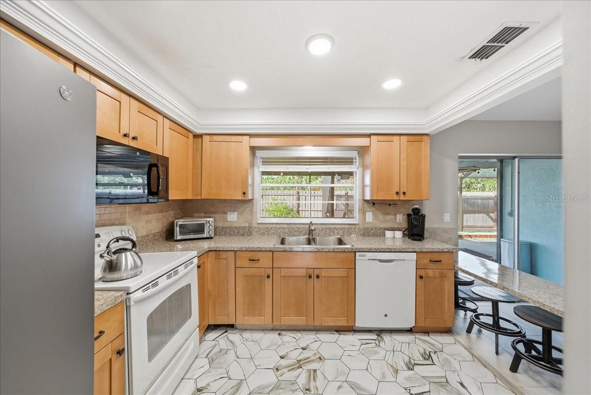 Image 12 of 42 For 5883 Whistlewood Circle