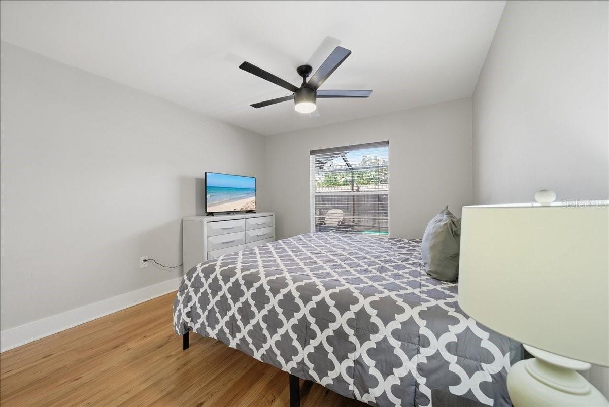 Image 21 of 42 For 5883 Whistlewood Circle