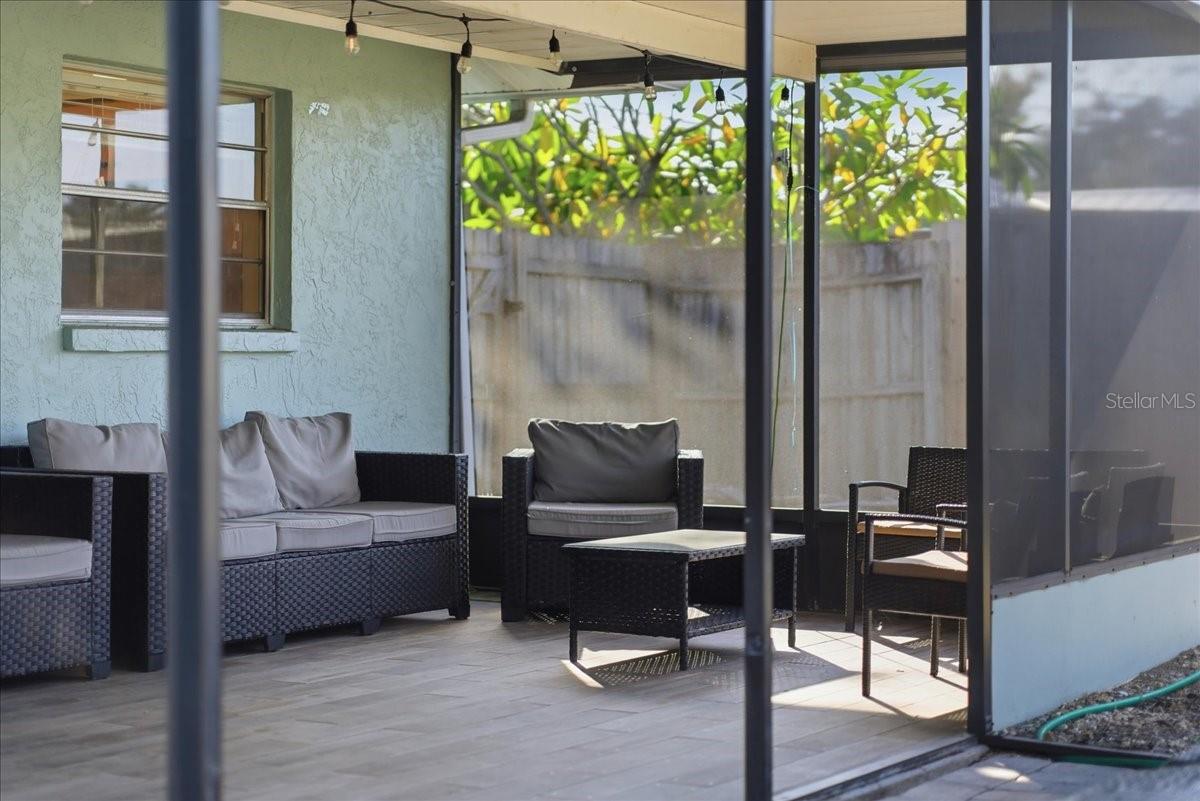 Image 36 of 42 For 5883 Whistlewood Circle