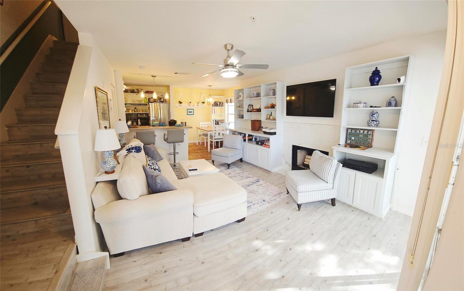 Image 3 of 46 For 850 Tamiami Trail 321