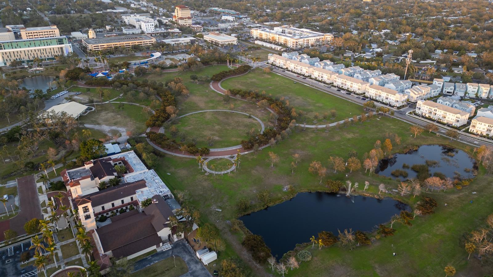 Image 36 of 46 For 850 Tamiami Trail 321