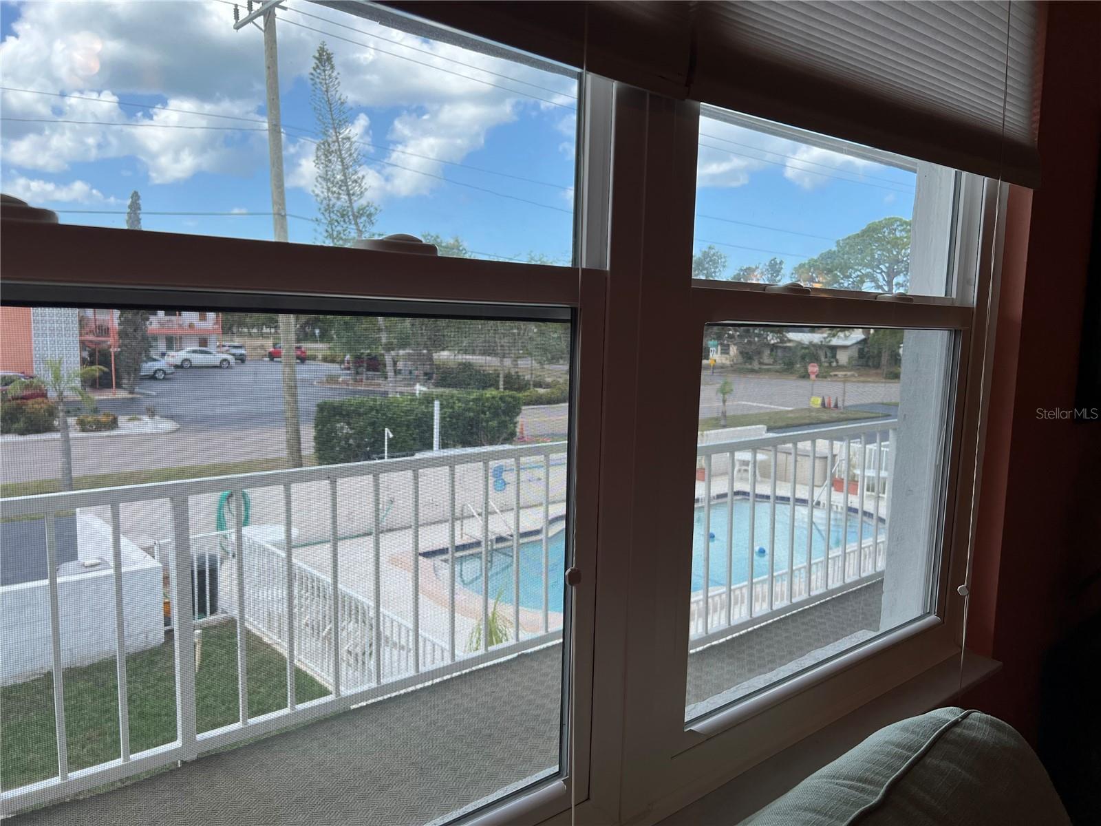 Image 20 of 47 For 504 Narvaezi Street 126