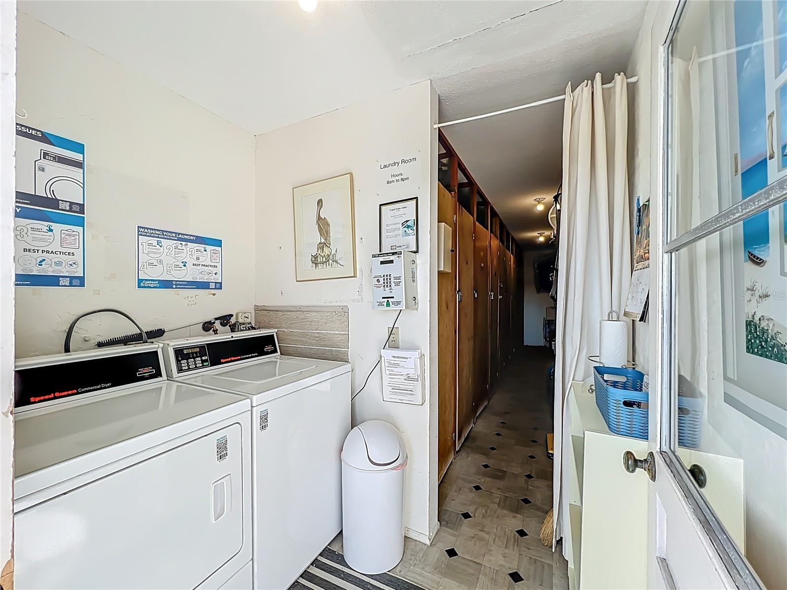 Image 25 of 47 For 504 Narvaezi Street 126