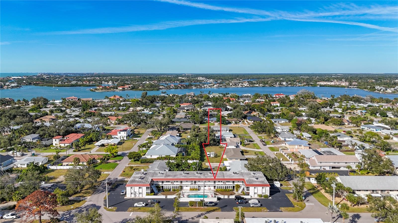 Image 30 of 47 For 504 Narvaezi Street 126