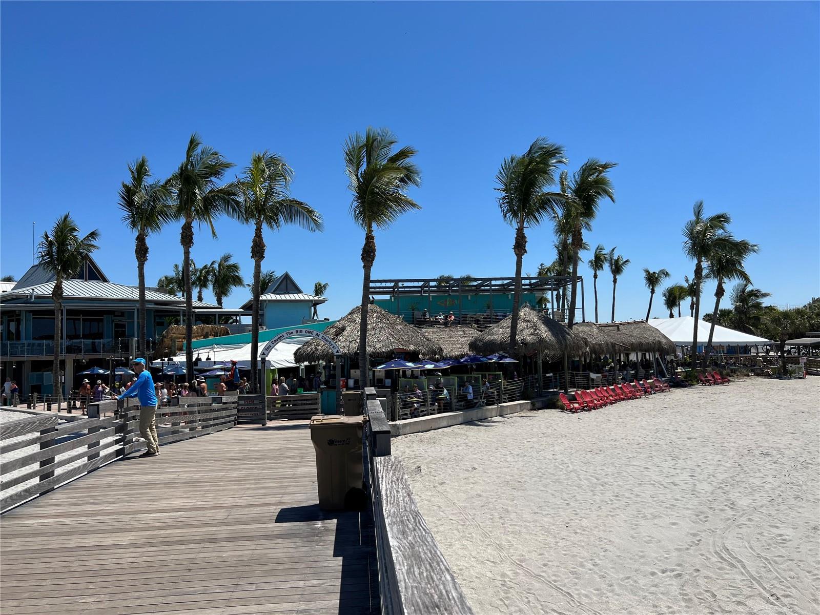 Image 36 of 47 For 504 Narvaezi Street 126