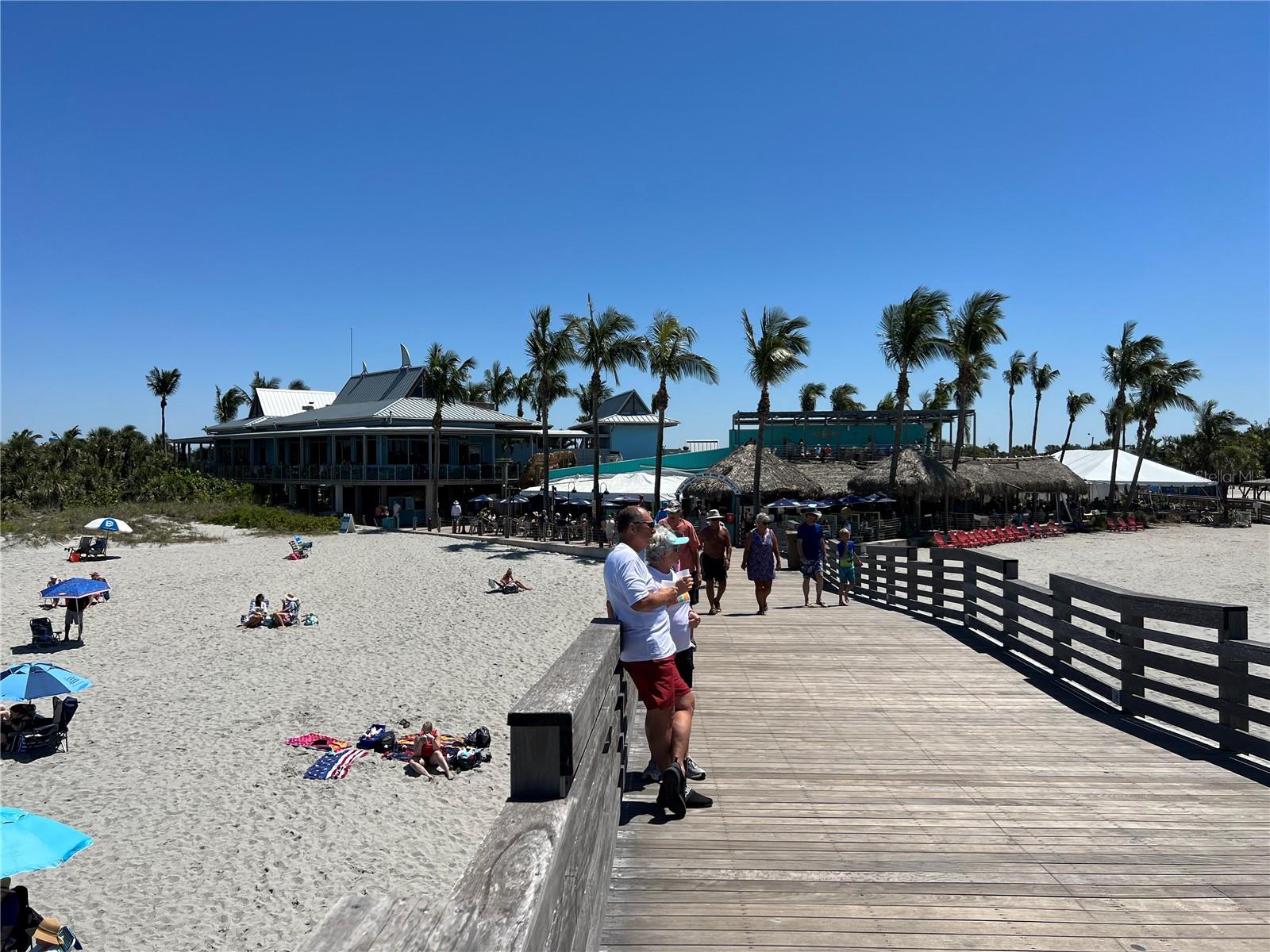 Image 37 of 47 For 504 Narvaezi Street 126