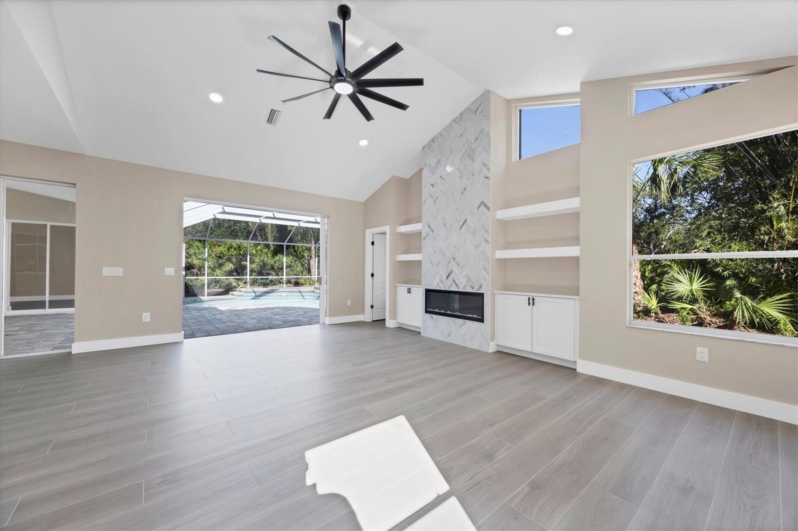 Image 14 of 32 For 6615 Hunter Combe Crossing