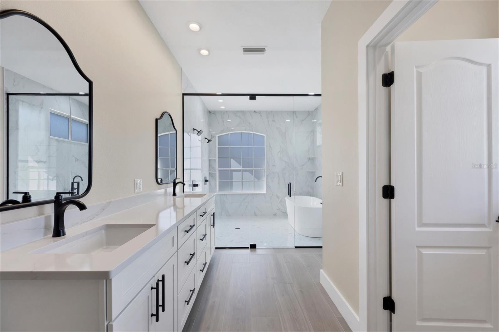 Image 19 of 32 For 6615 Hunter Combe Crossing