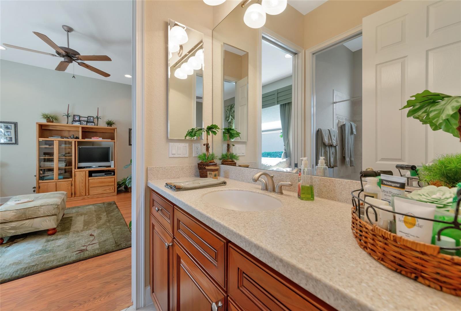 Image 35 of 43 For 10912 Big Bass Place