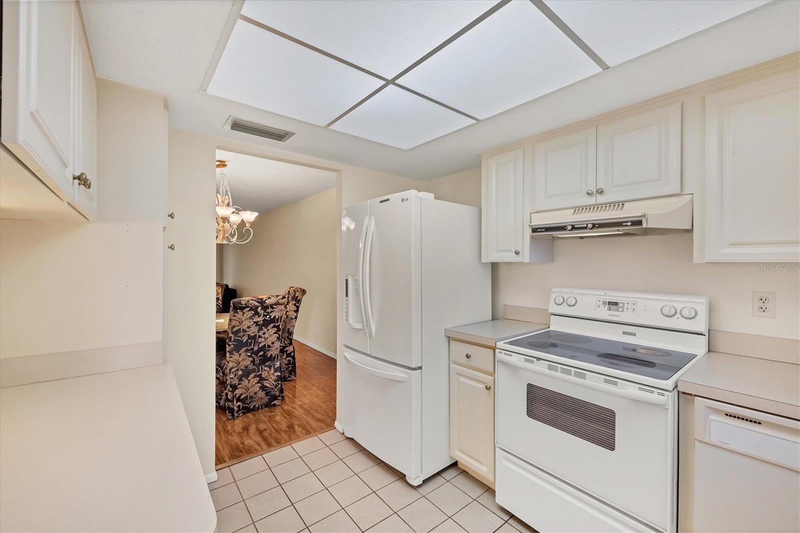 Image 12 of 58 For 3521 Lake Bayshore Drive J#101