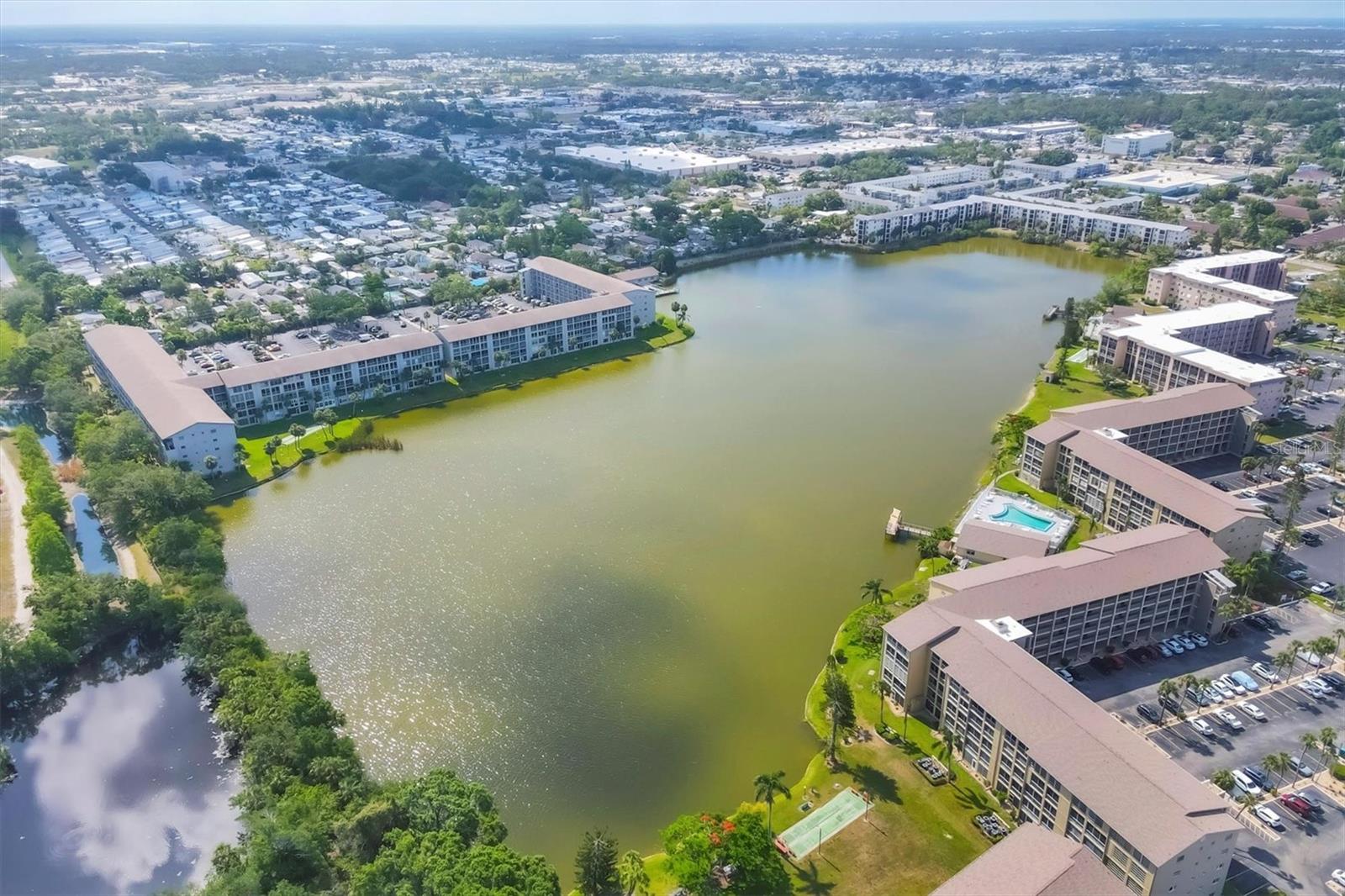 Image 33 of 58 For 3521 Lake Bayshore Drive J#101