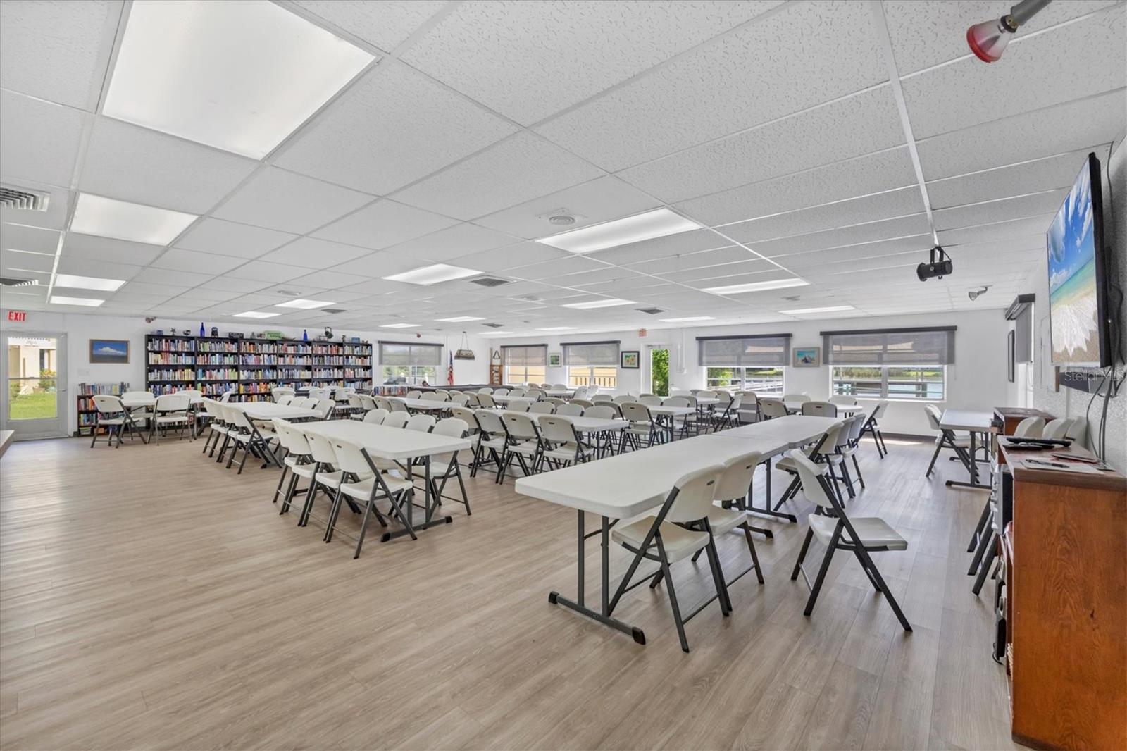 Image 38 of 58 For 3521 Lake Bayshore Drive J#101