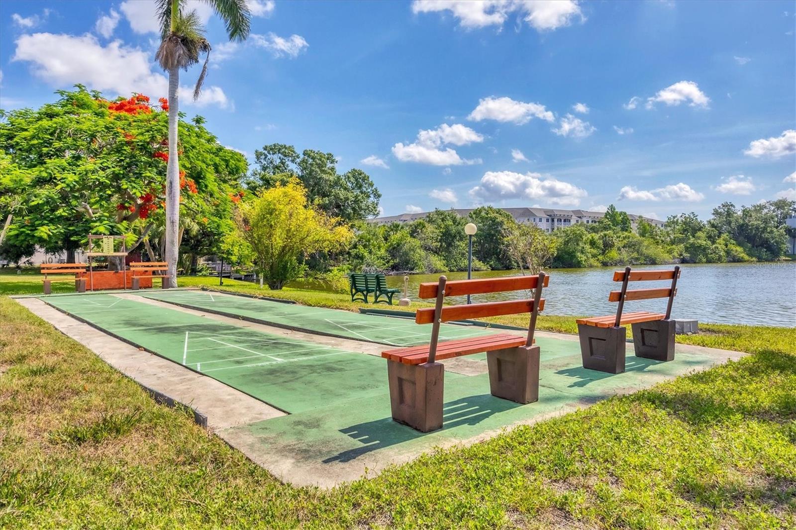 Image 46 of 58 For 3521 Lake Bayshore Drive J#101