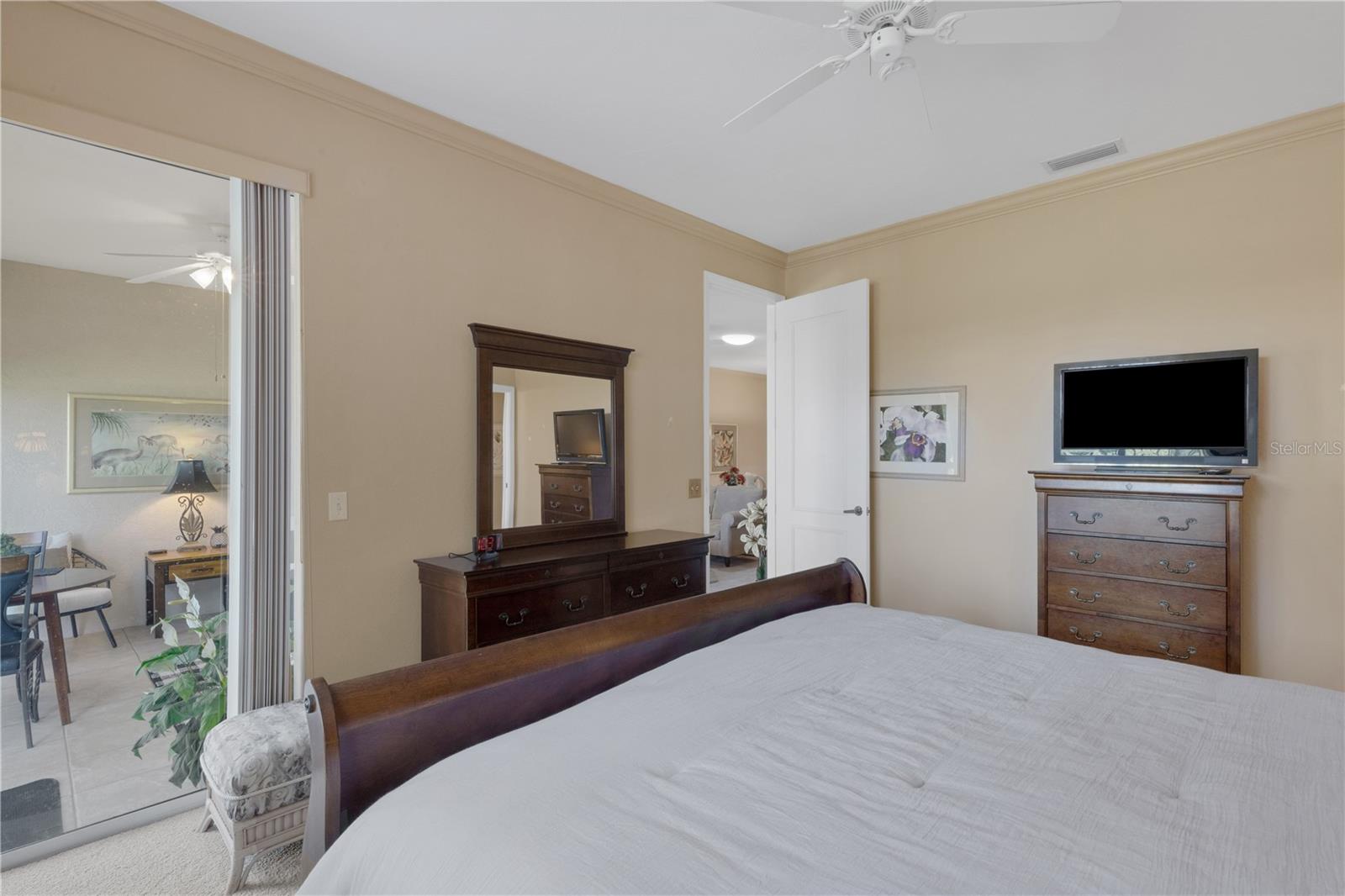 Image 29 of 60 For 6935 Stoneywalk Court