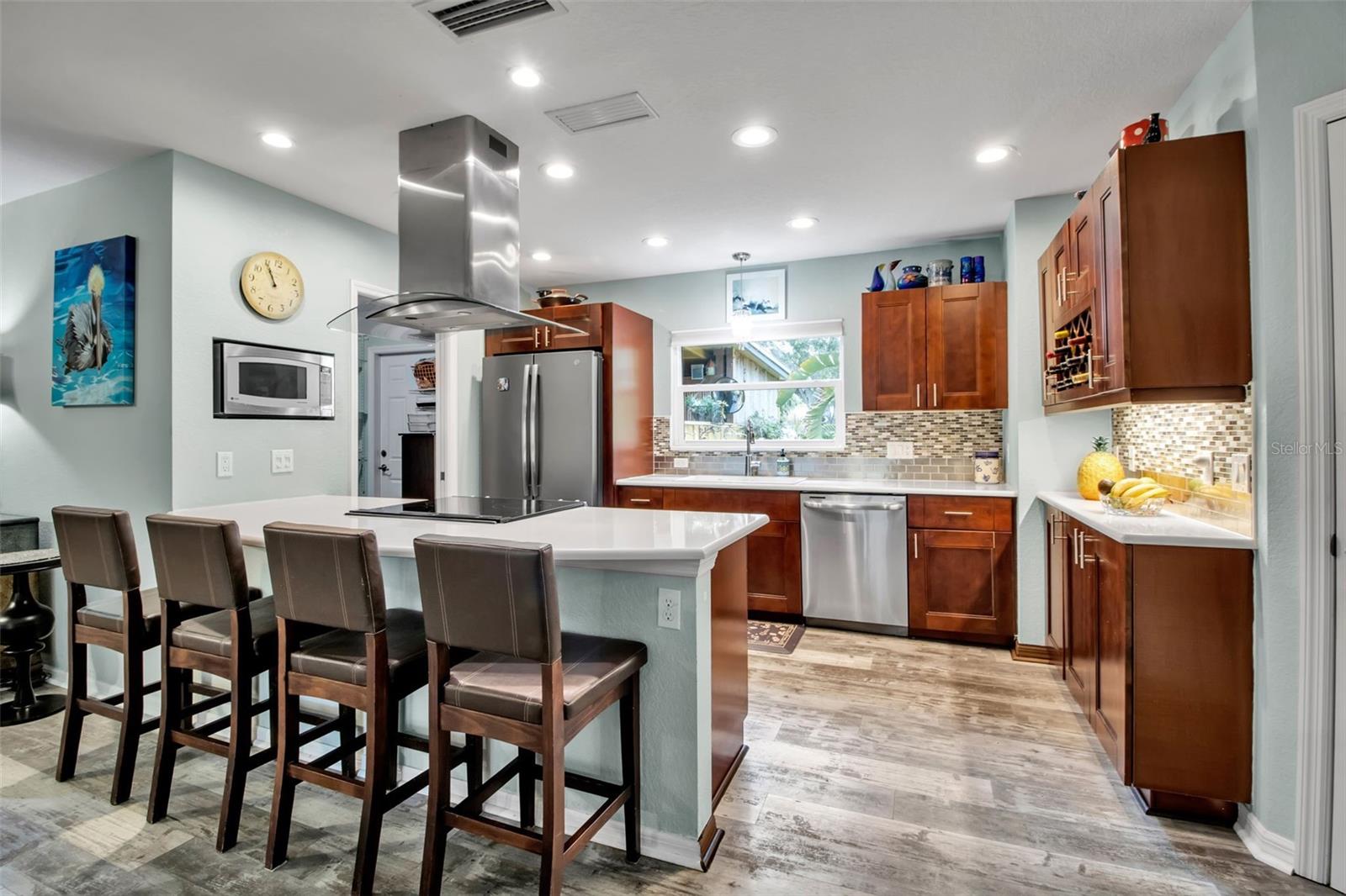 Image 10 of 76 For 1684 Spring Creek Drive