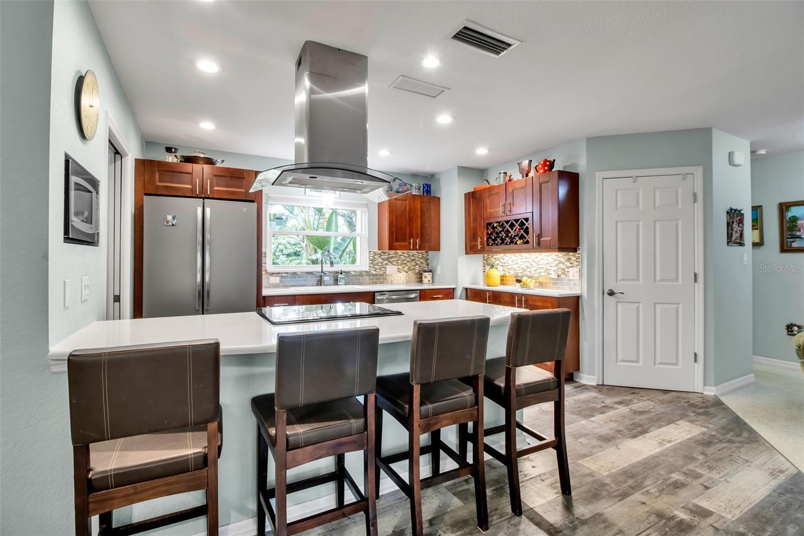 Image 12 of 76 For 1684 Spring Creek Drive