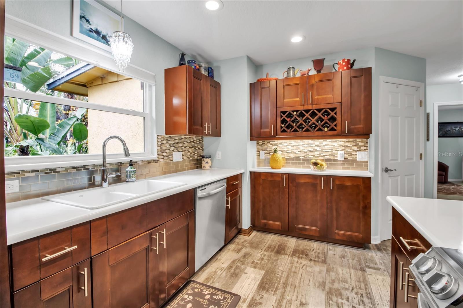 Image 13 of 76 For 1684 Spring Creek Drive