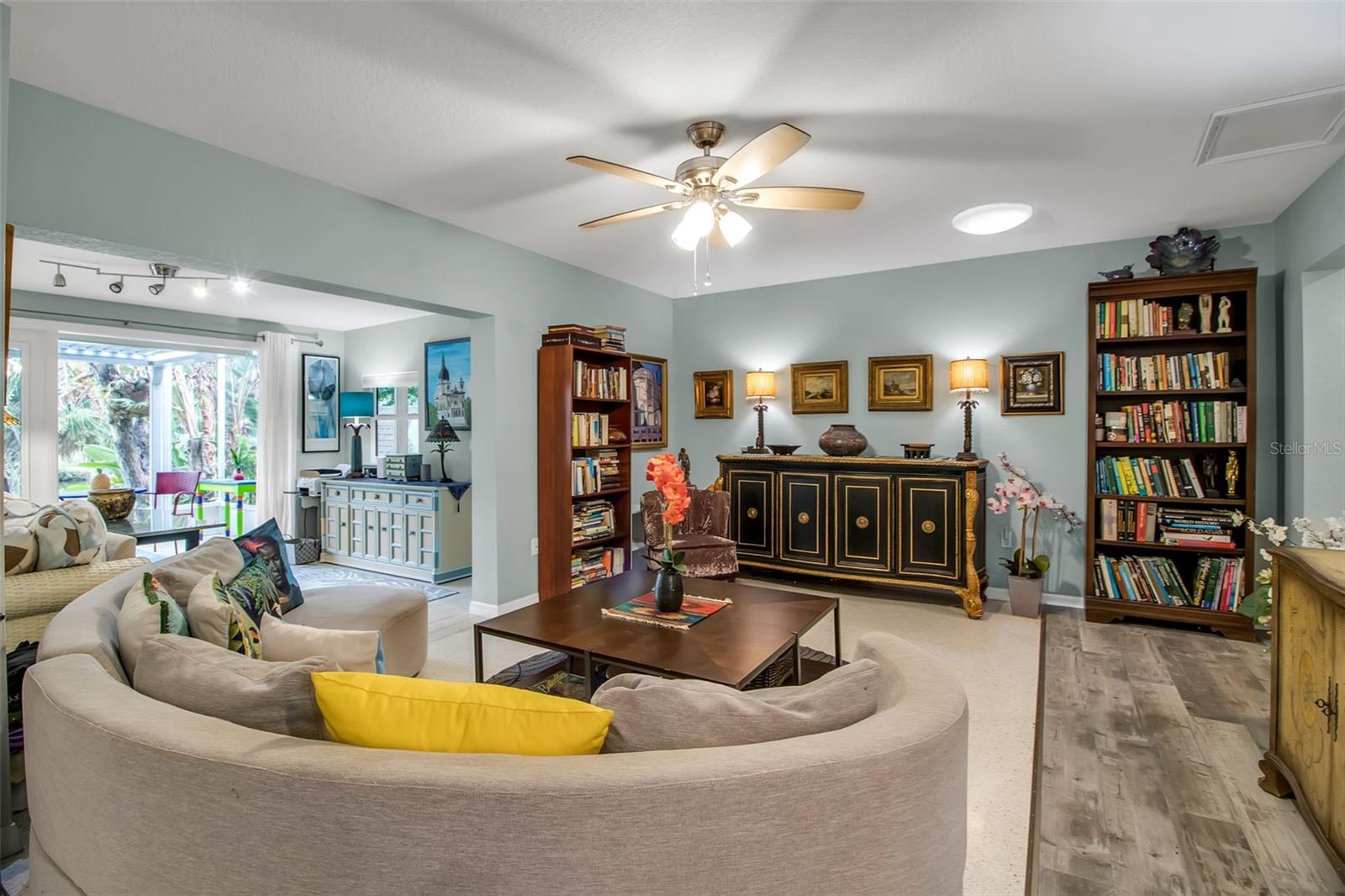 Image 21 of 76 For 1684 Spring Creek Drive