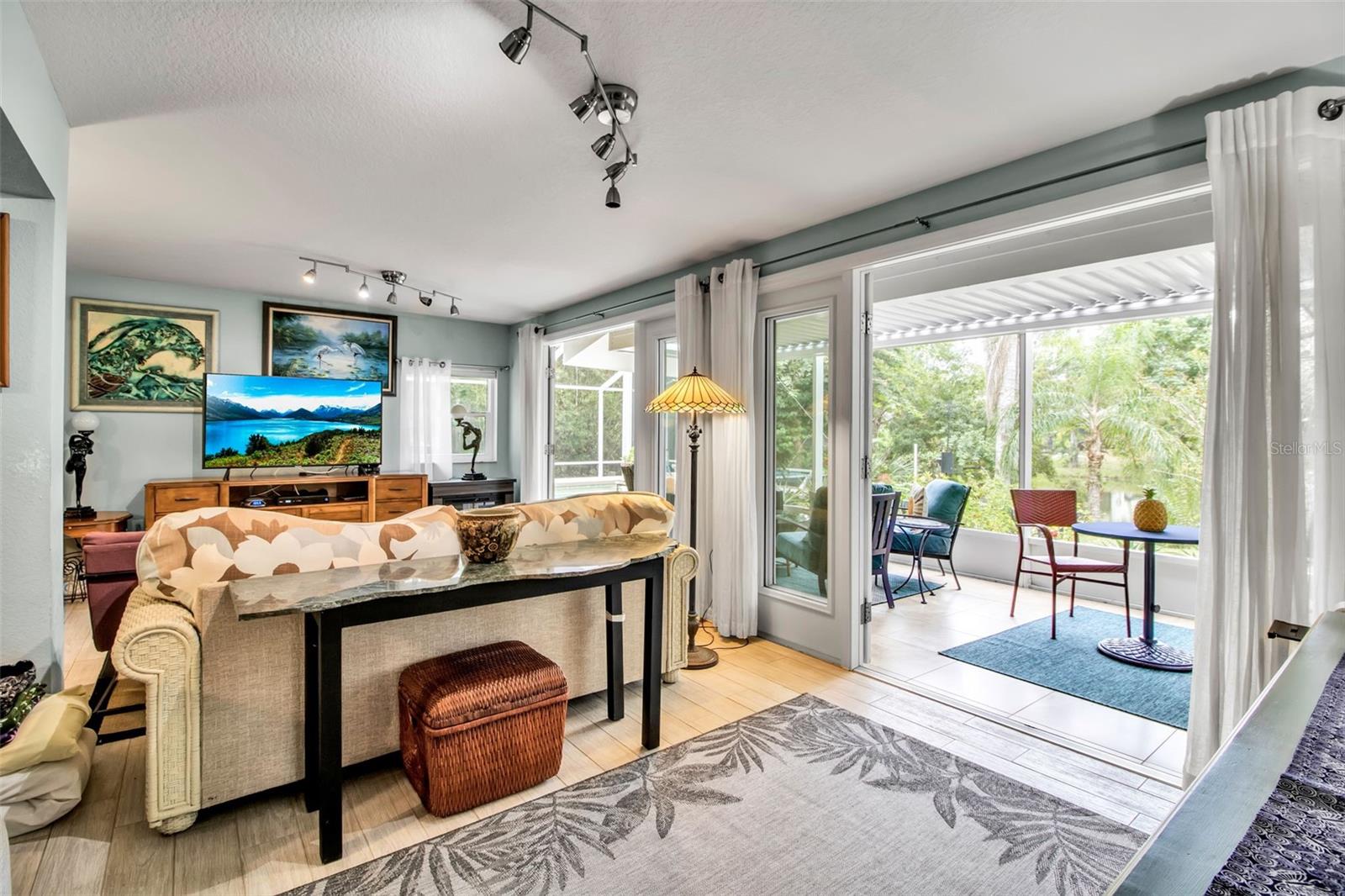 Image 29 of 76 For 1684 Spring Creek Drive