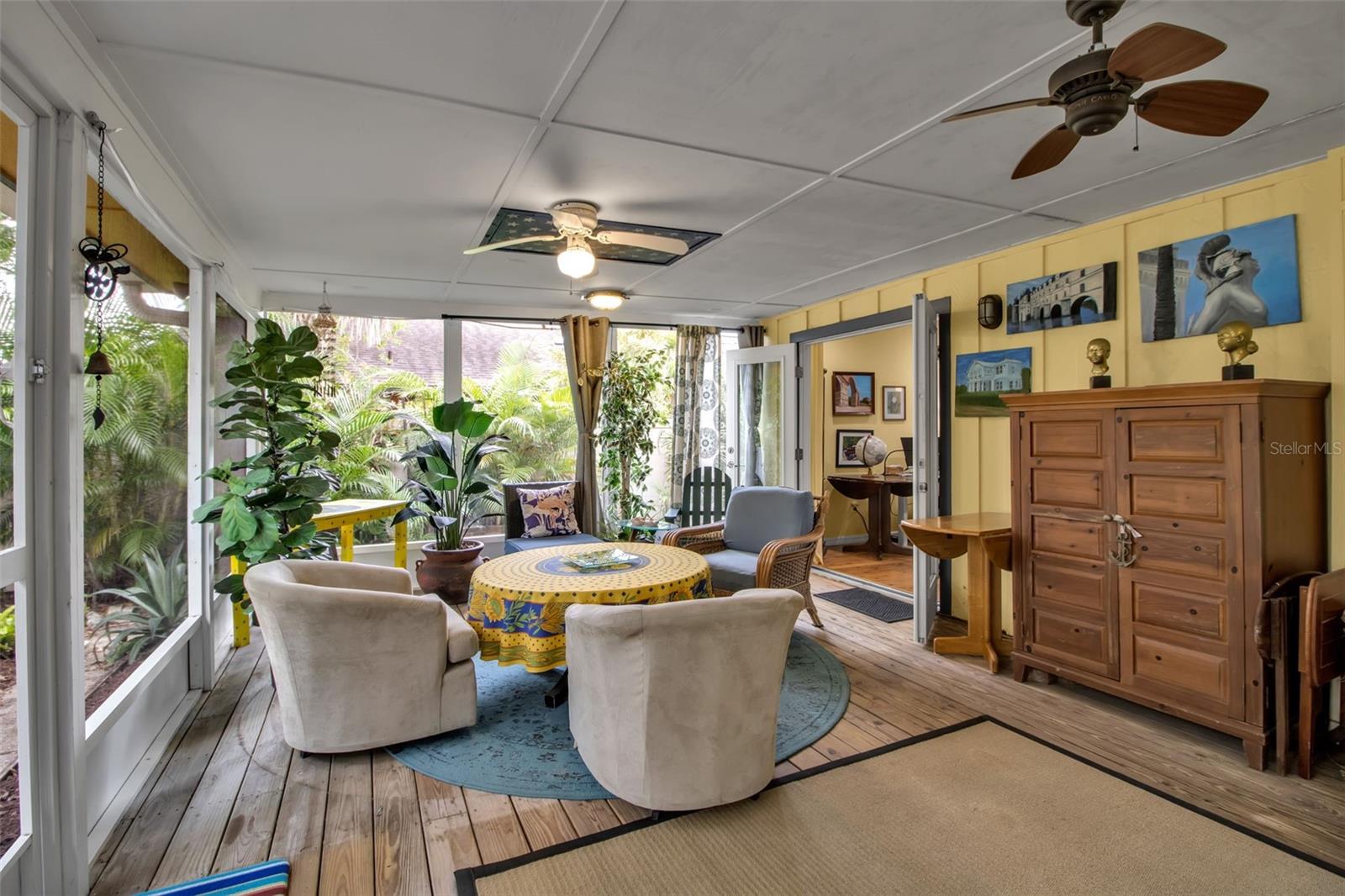 Image 32 of 76 For 1684 Spring Creek Drive