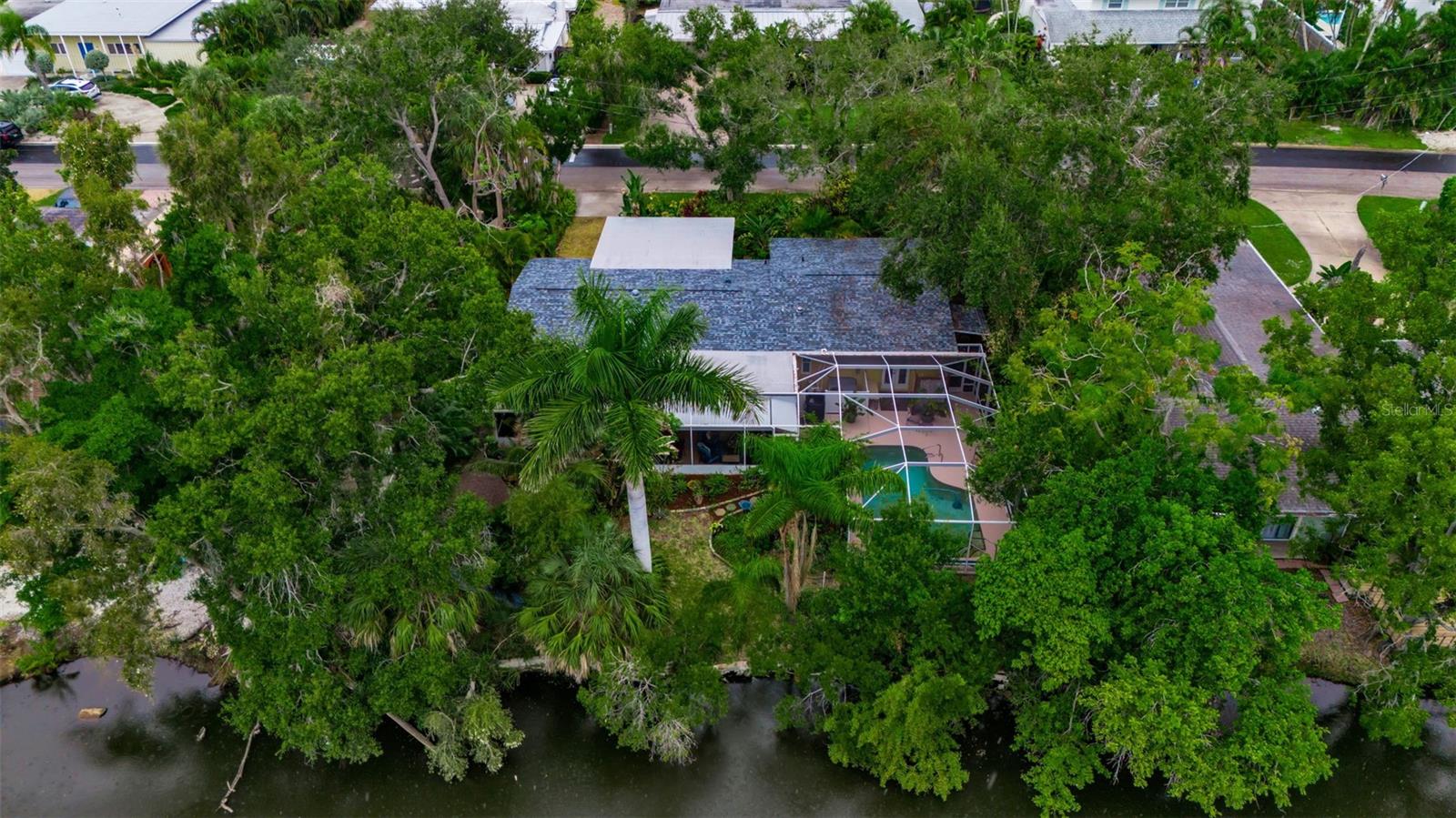 Image 4 of 76 For 1684 Spring Creek Drive