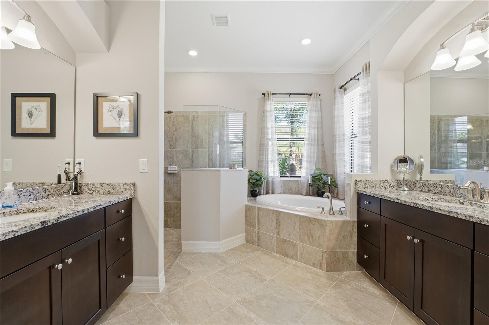 Image 17 of 51 For 14262 Mindello Drive