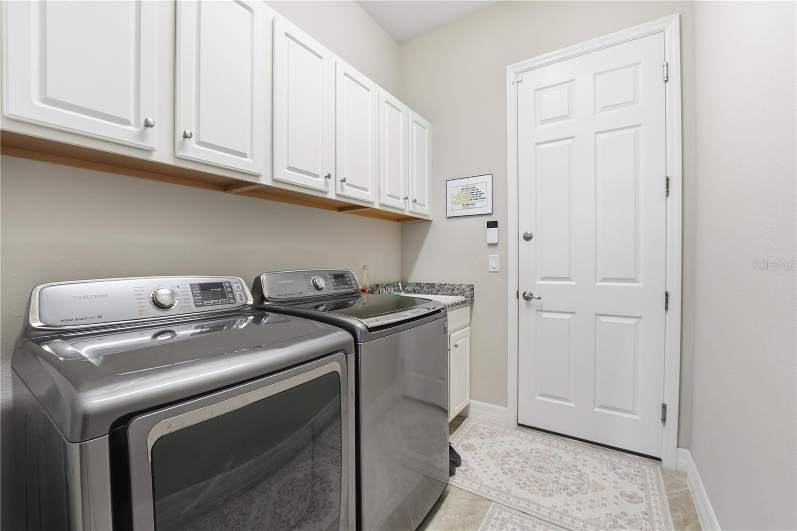 Image 33 of 51 For 14262 Mindello Drive