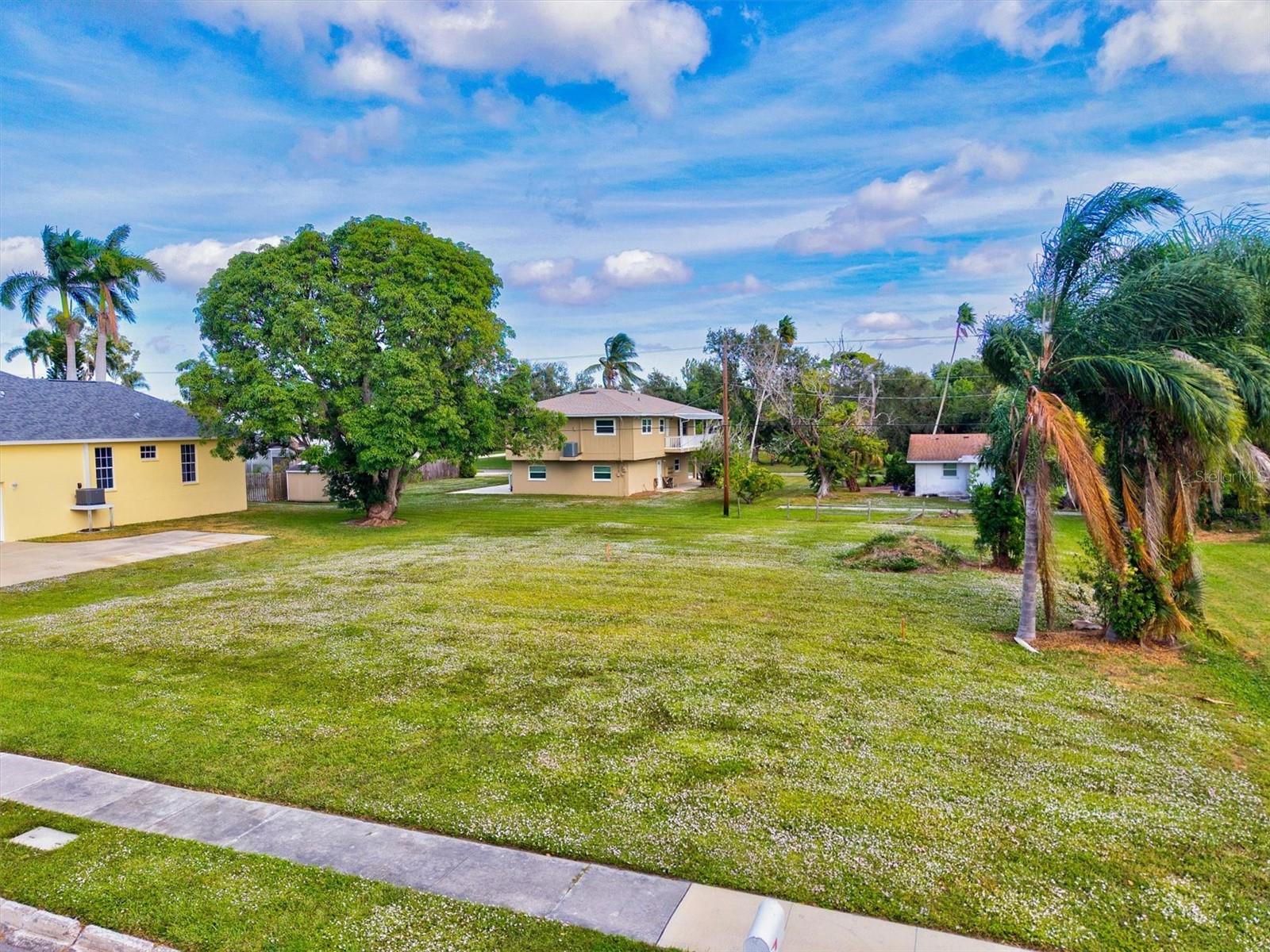 Image 3 of 64 For 511 84th Street Nw