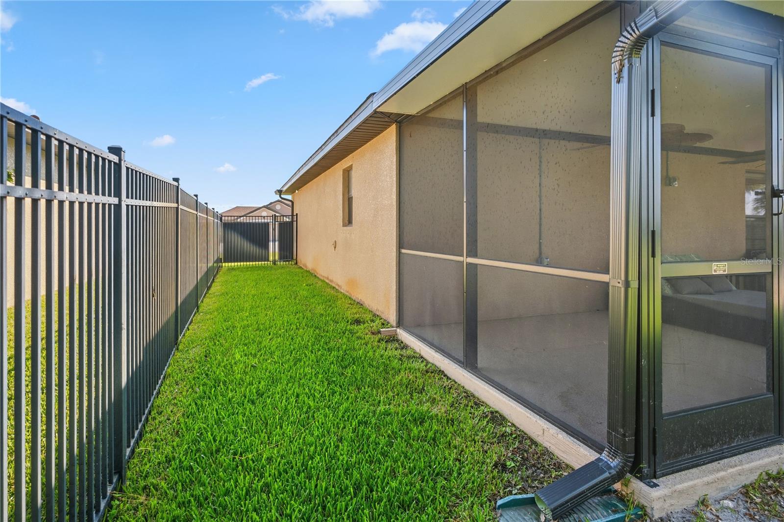 Image 35 of 43 For 9023 49th Avenue E