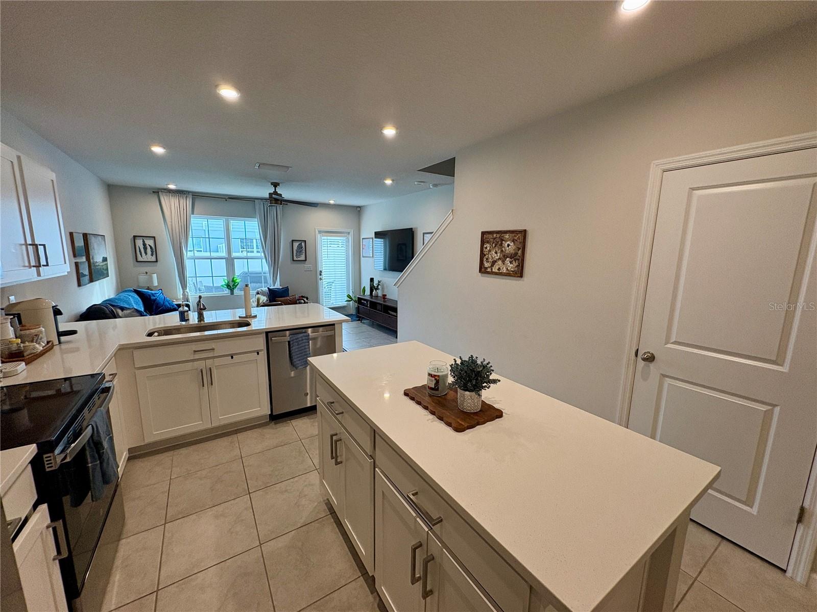 Image 7 of 24 For 4644 Old Blush Street