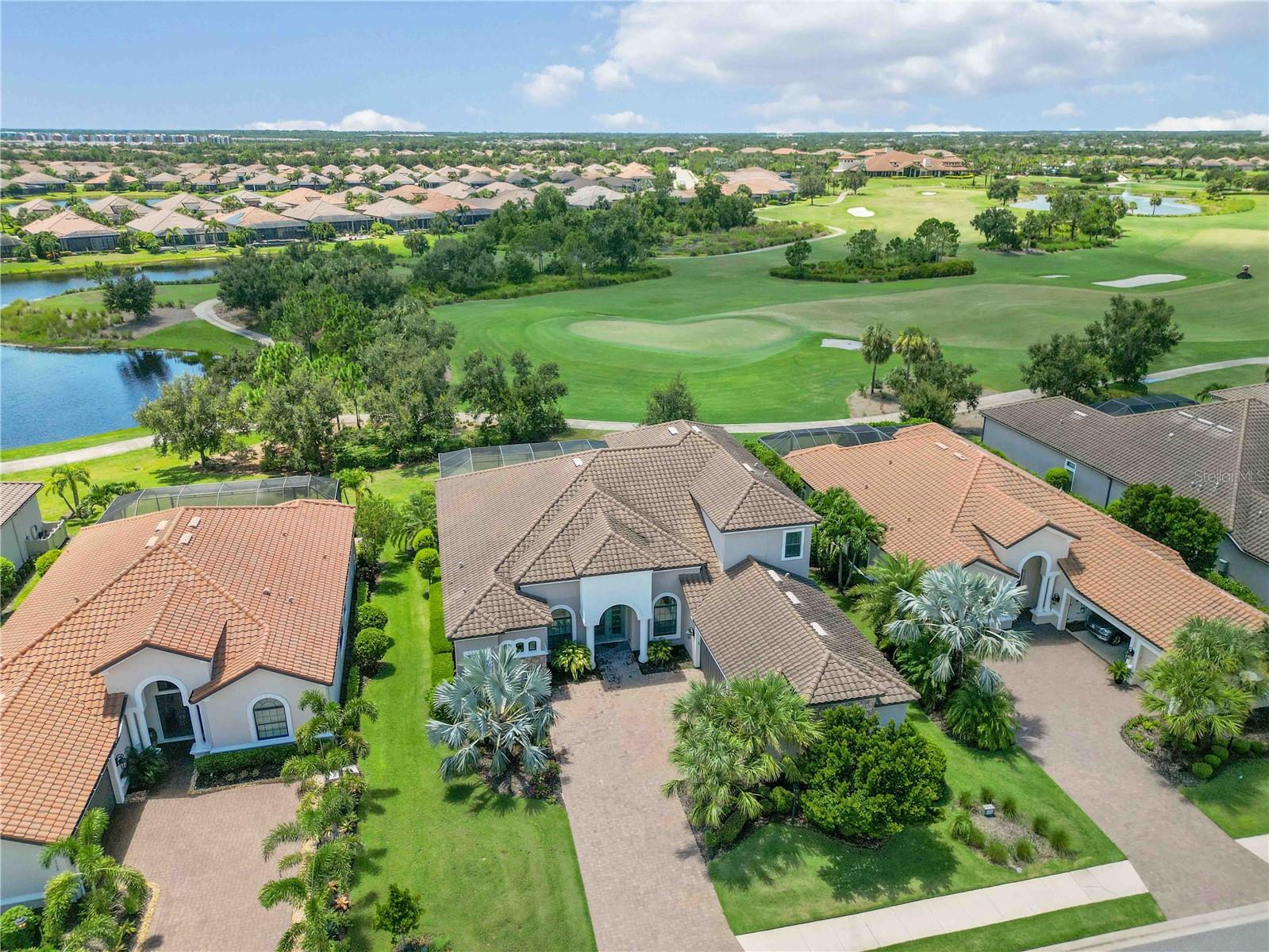 Image 5 of 62 For 4744 Benito Court