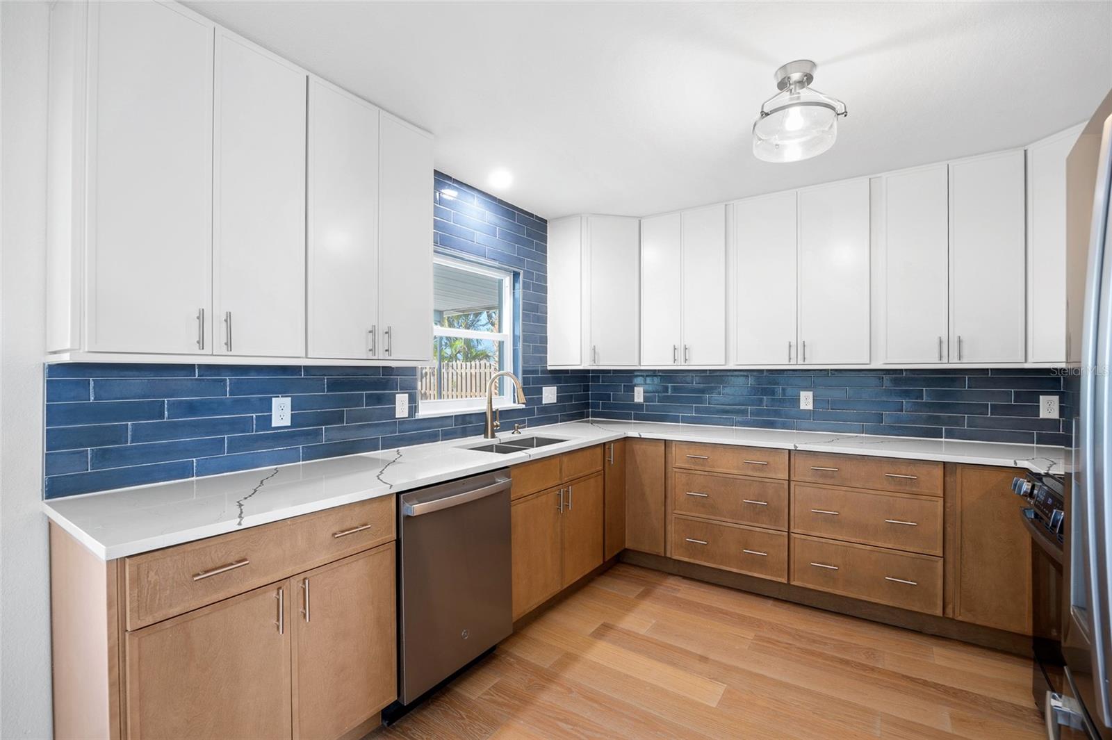 Image 3 of 64 For 360 145th Avenue E