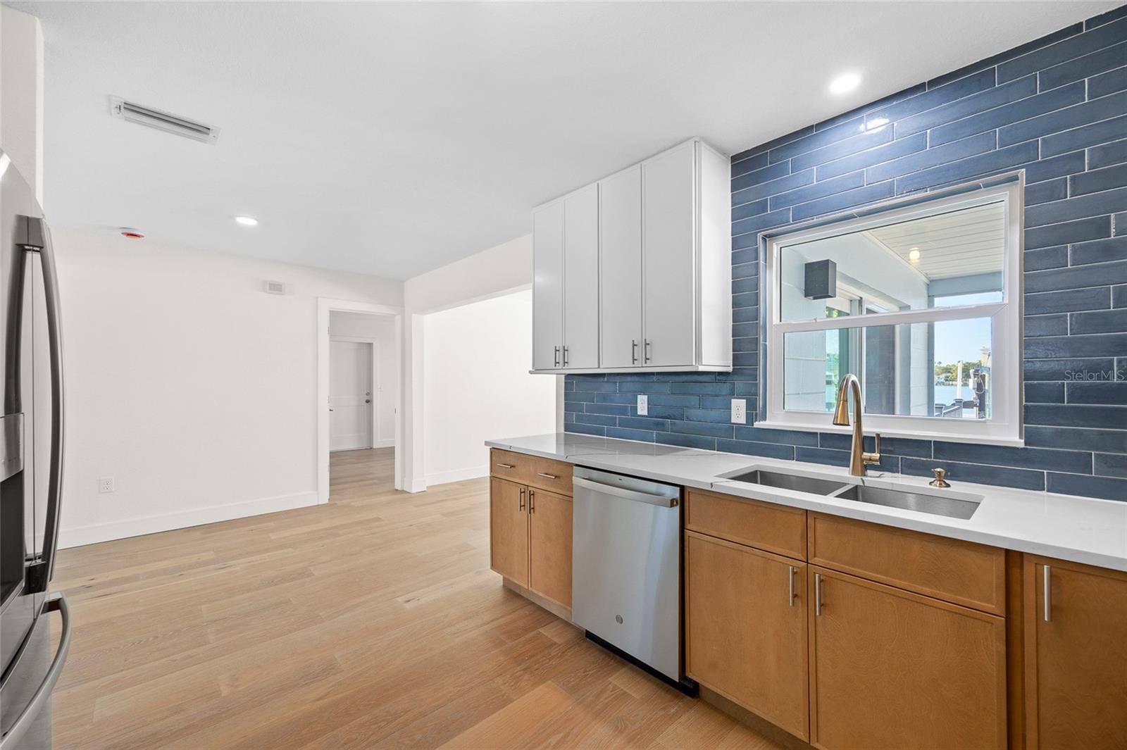 Image 8 of 64 For 360 145th Avenue E