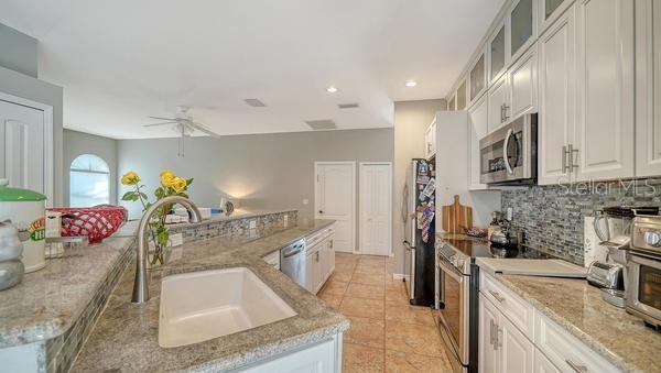 Image 11 of 45 For 9528 Hawksmoor Lane