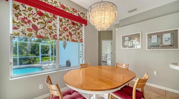 Image 14 of 45 For 9528 Hawksmoor Lane