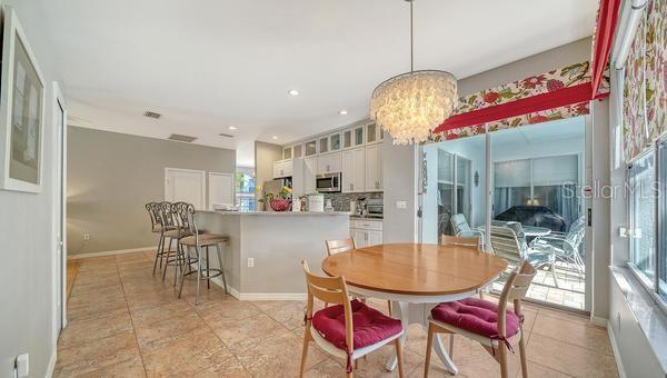 Image 17 of 45 For 9528 Hawksmoor Lane