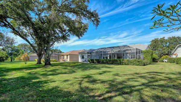 Image 36 of 45 For 9528 Hawksmoor Lane