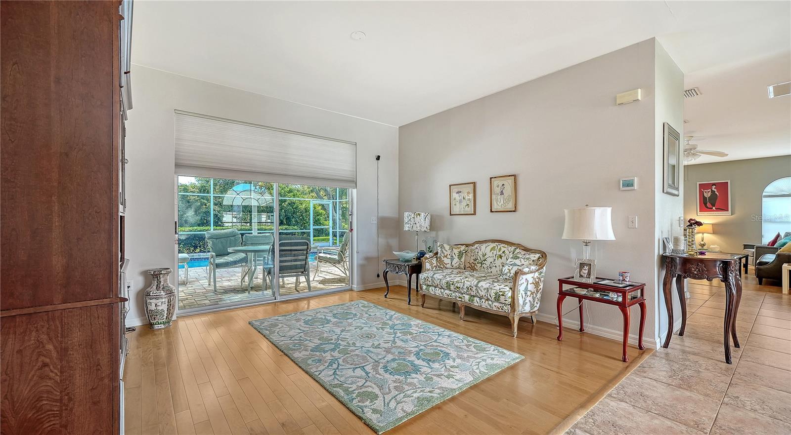 Image 7 of 45 For 9528 Hawksmoor Lane