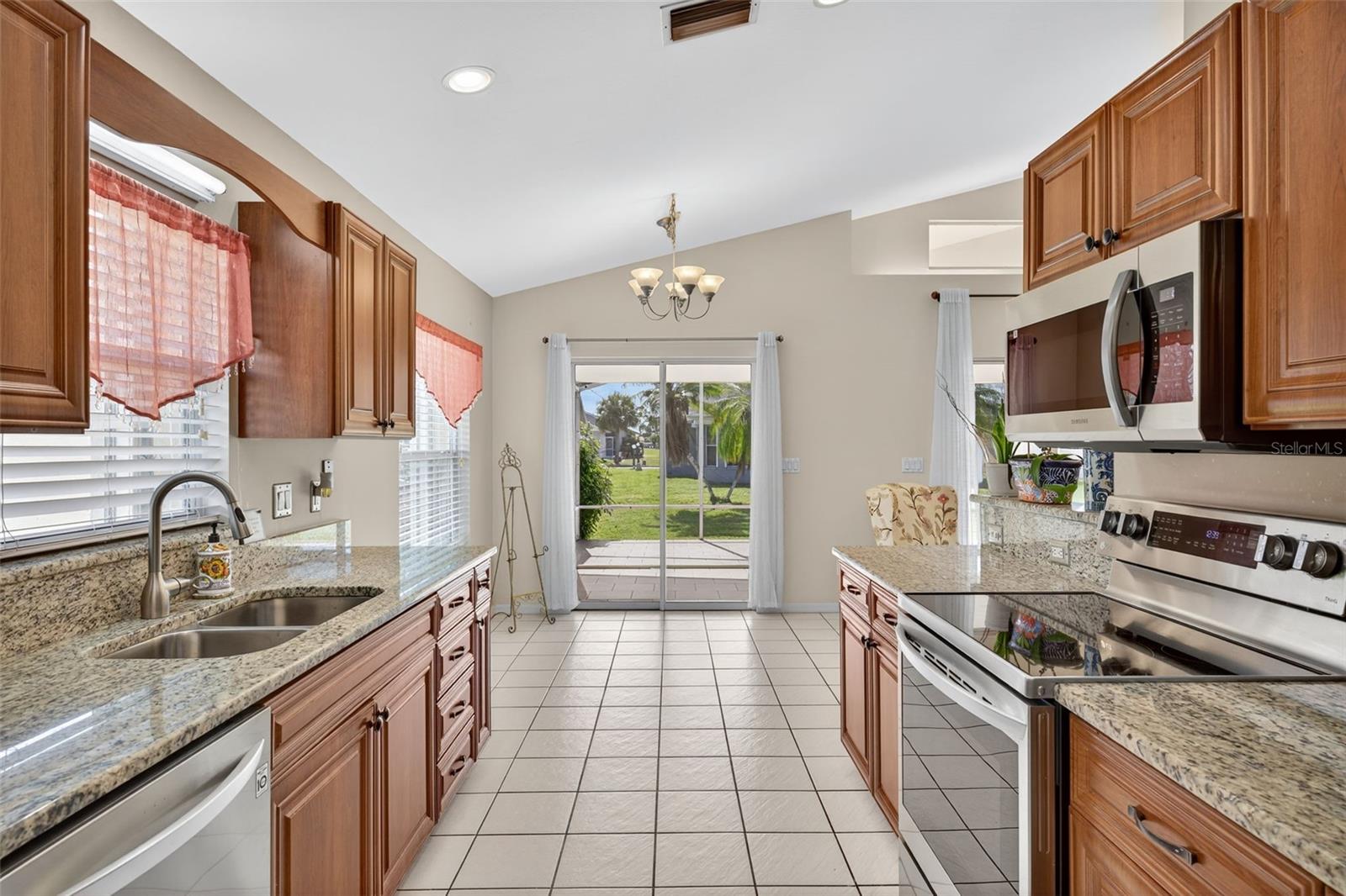 Image 10 of 31 For 3640 Gloxinia Drive