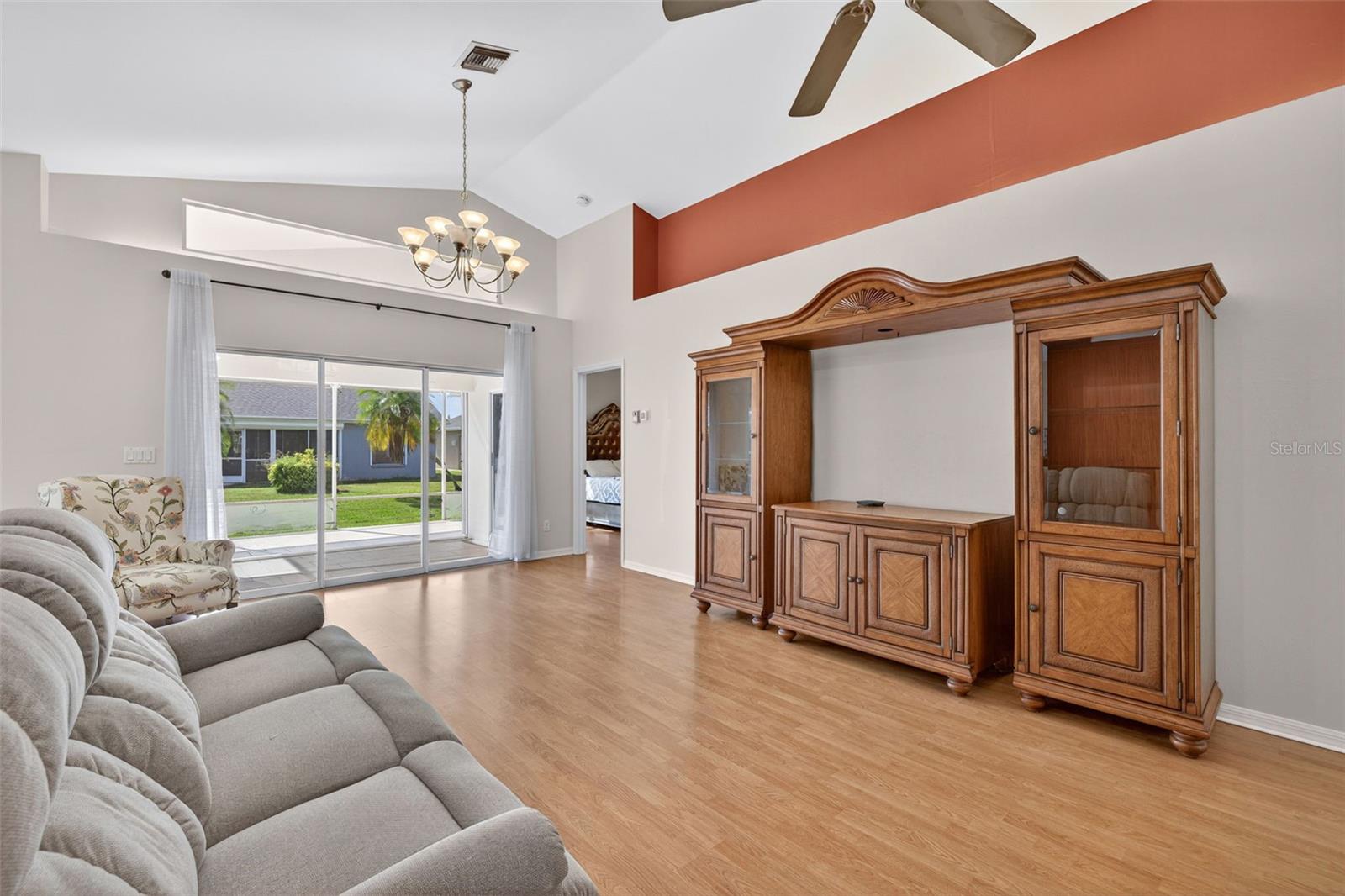 Image 4 of 31 For 3640 Gloxinia Drive