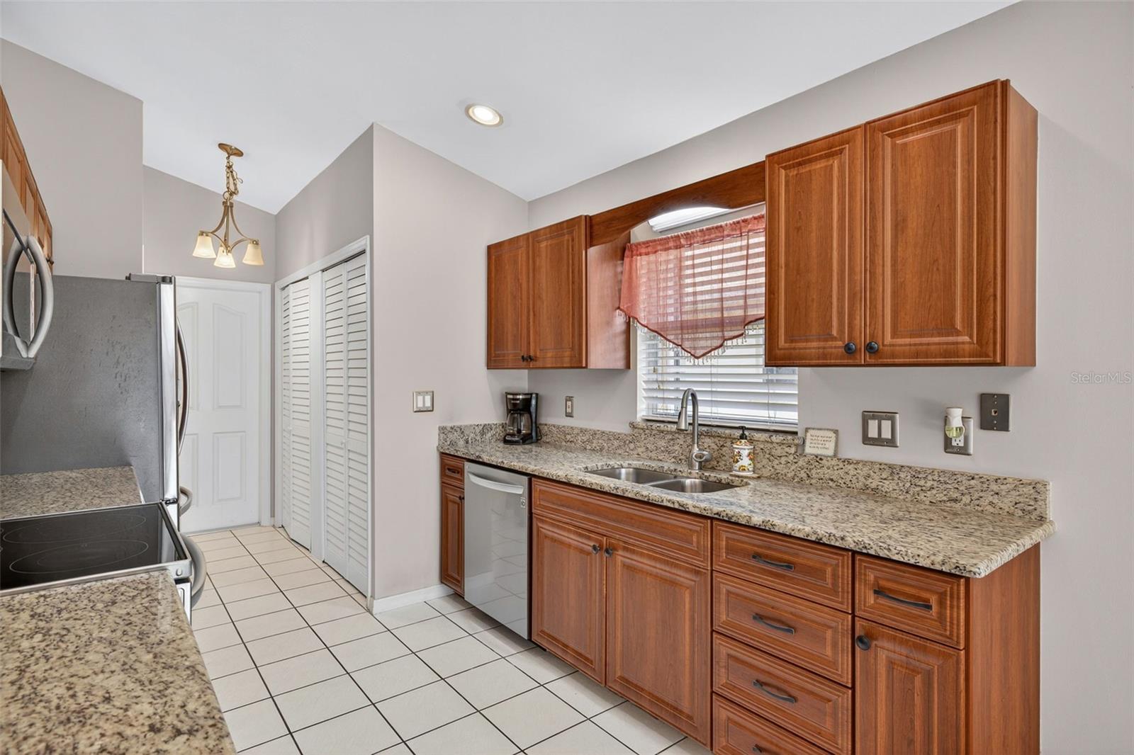 Image 9 of 31 For 3640 Gloxinia Drive