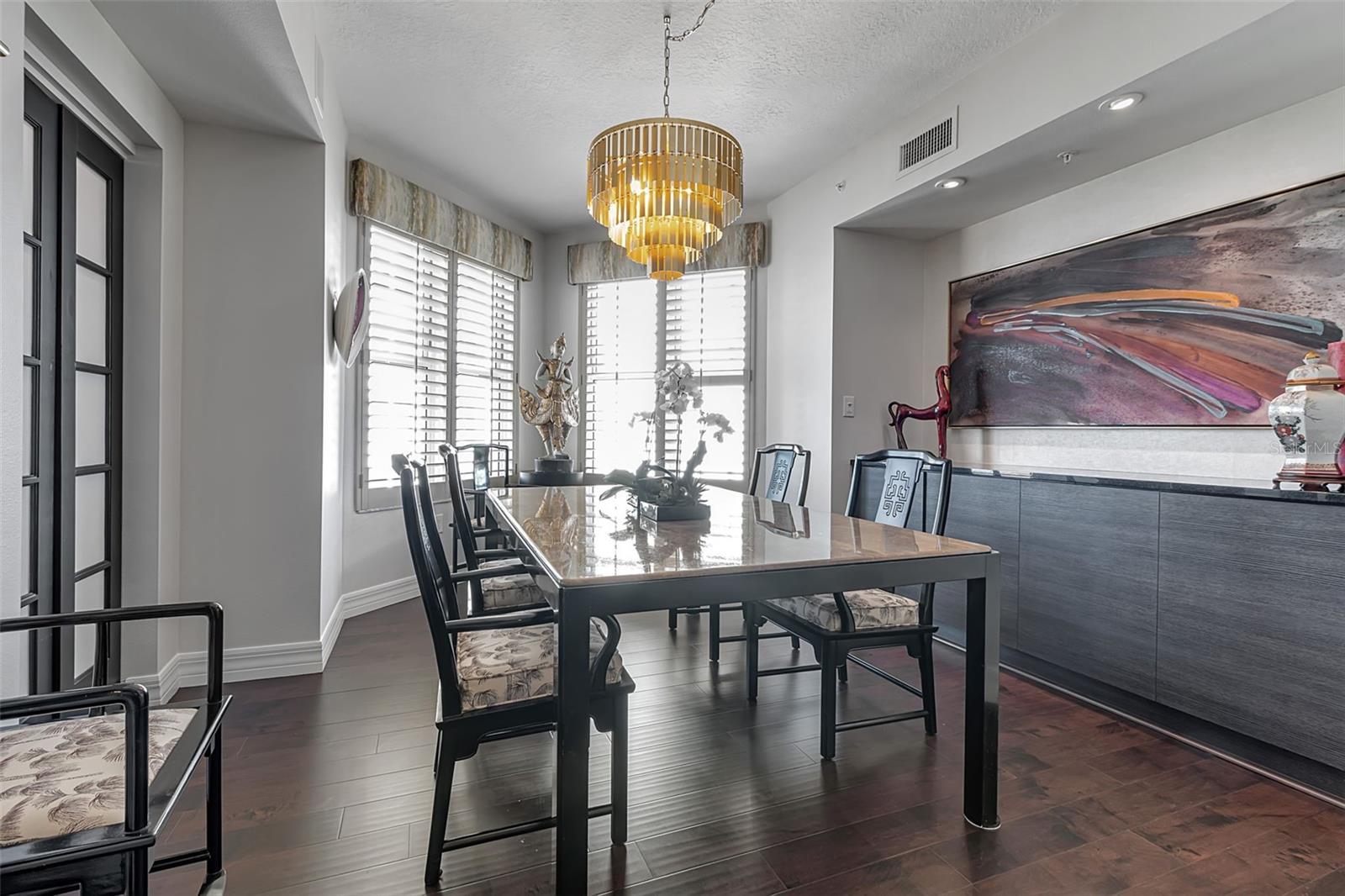 Image 10 of 96 For 385 Point Road 704