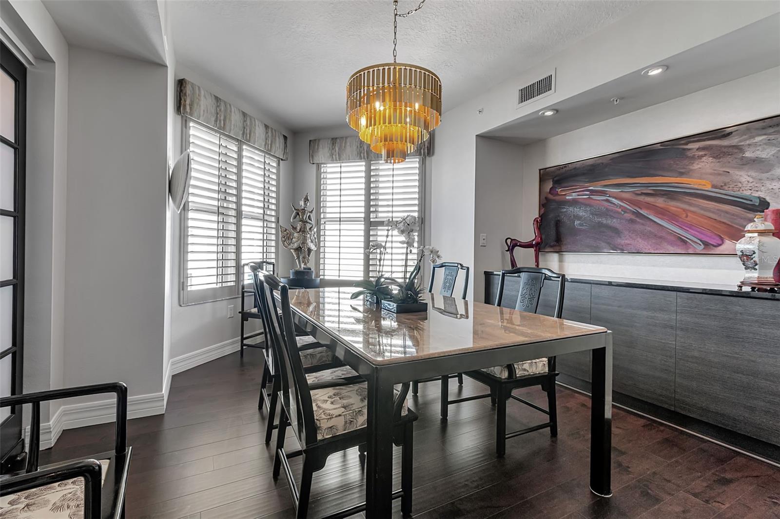 Image 12 of 96 For 385 Point Road 704