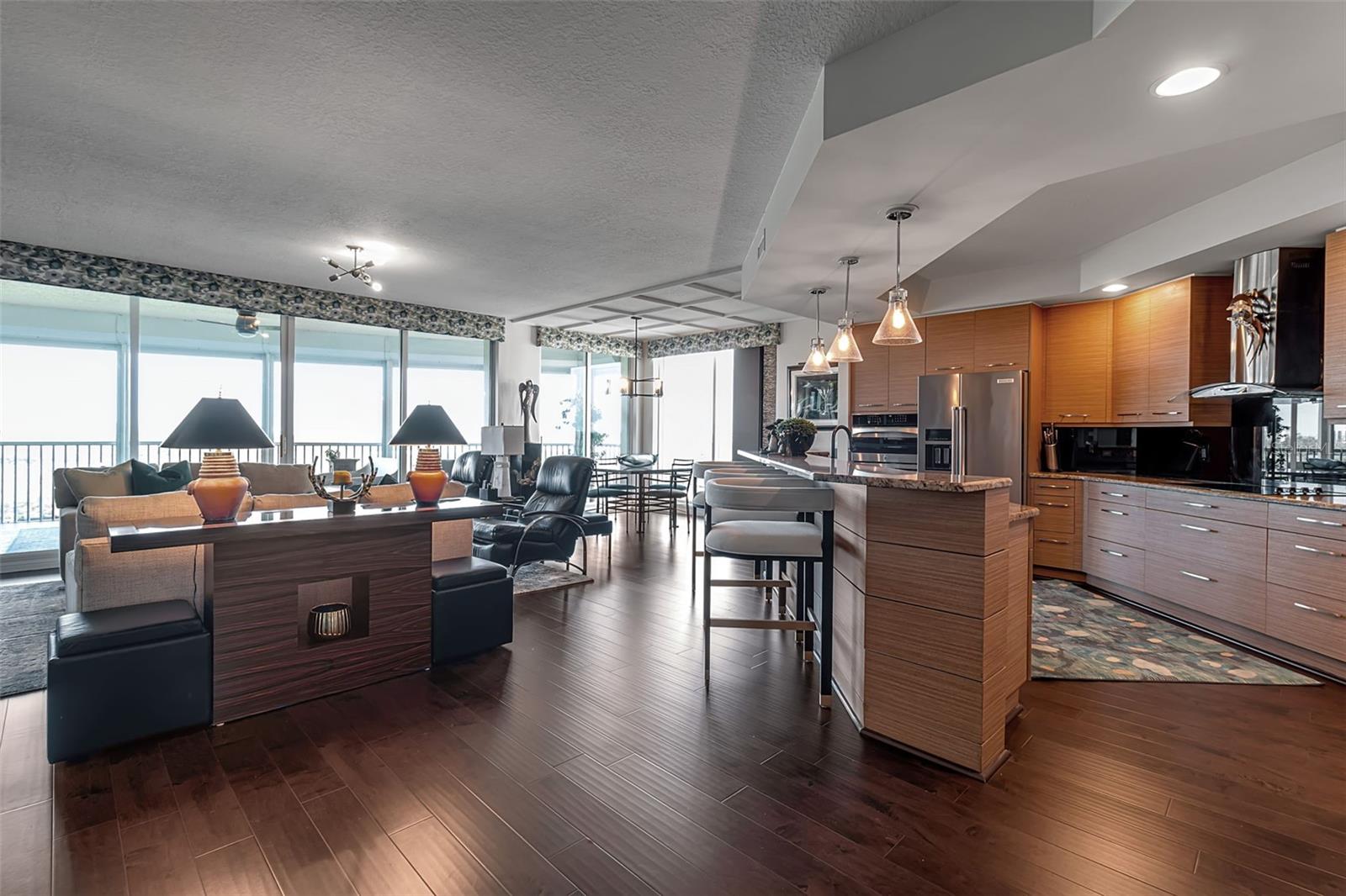 Image 14 of 96 For 385 Point Road 704