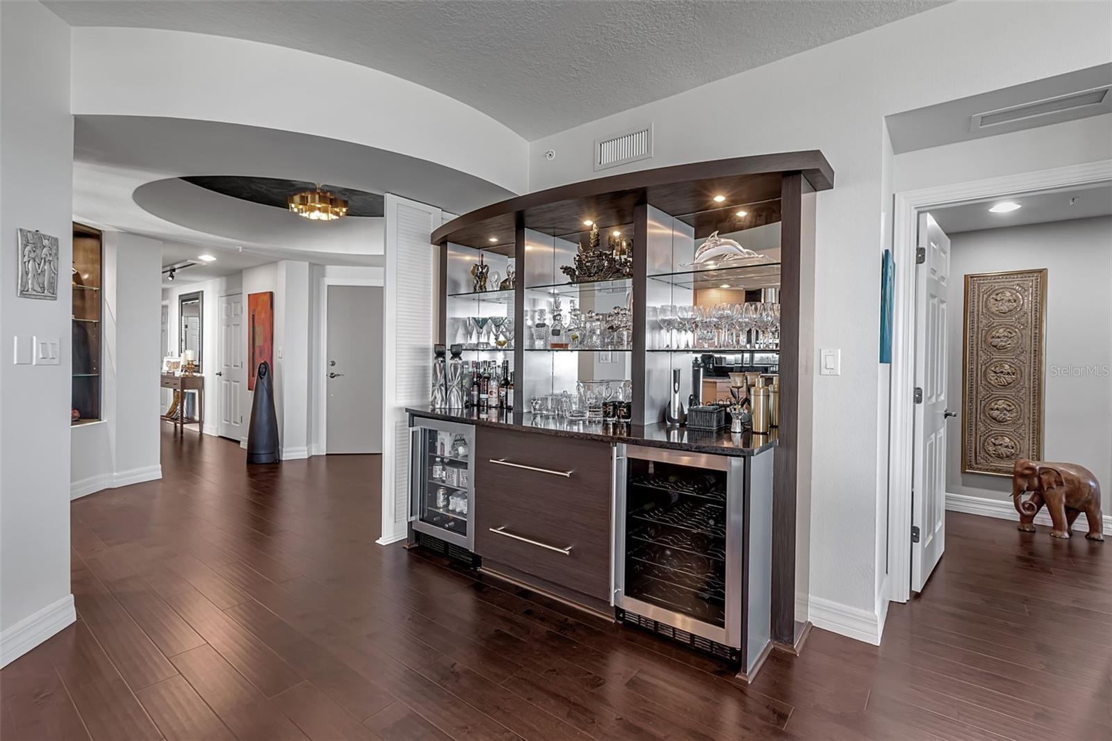 Image 15 of 96 For 385 Point Road 704